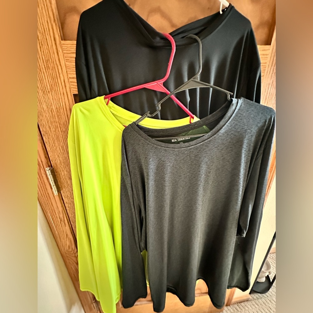 Amazon Essentials Long Sleeve Athletic Shirts